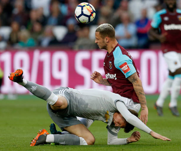 在他职业生 在他职业生