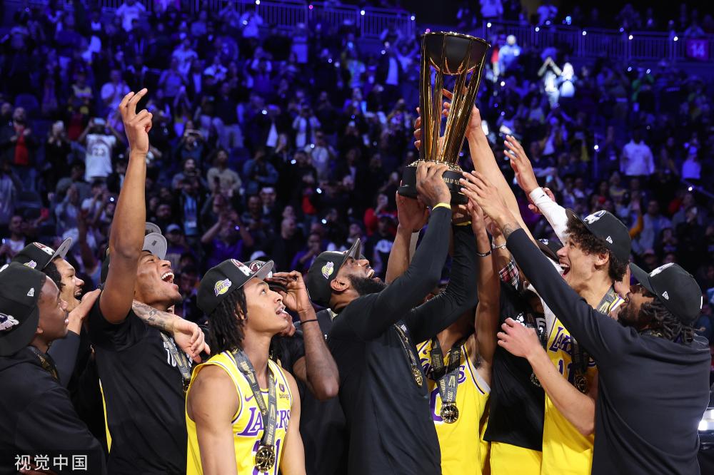 发出更大的 发出更大的